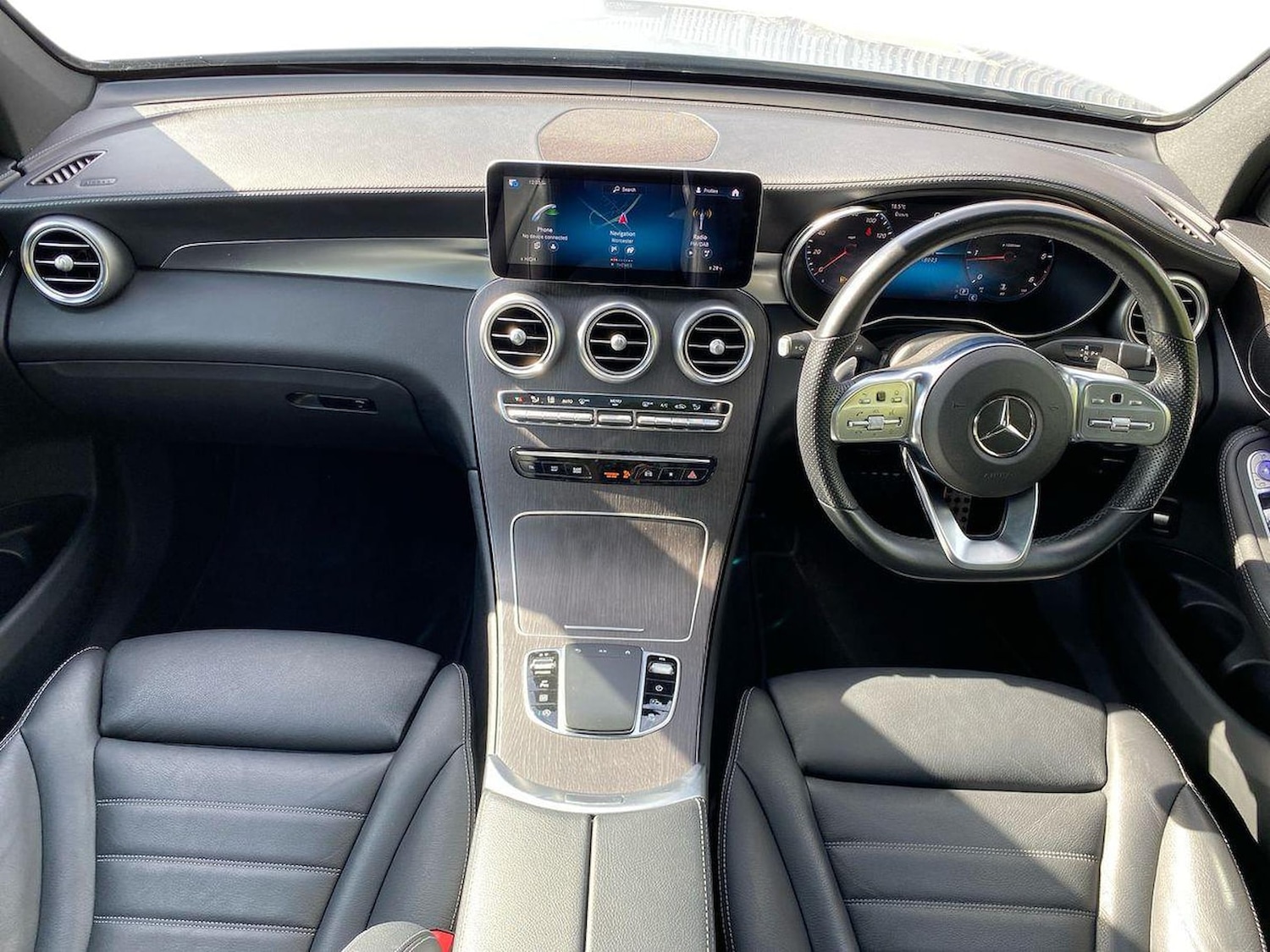 Used Mercedes-Benz GLC 2022 for sale - 76102513: Photo 8