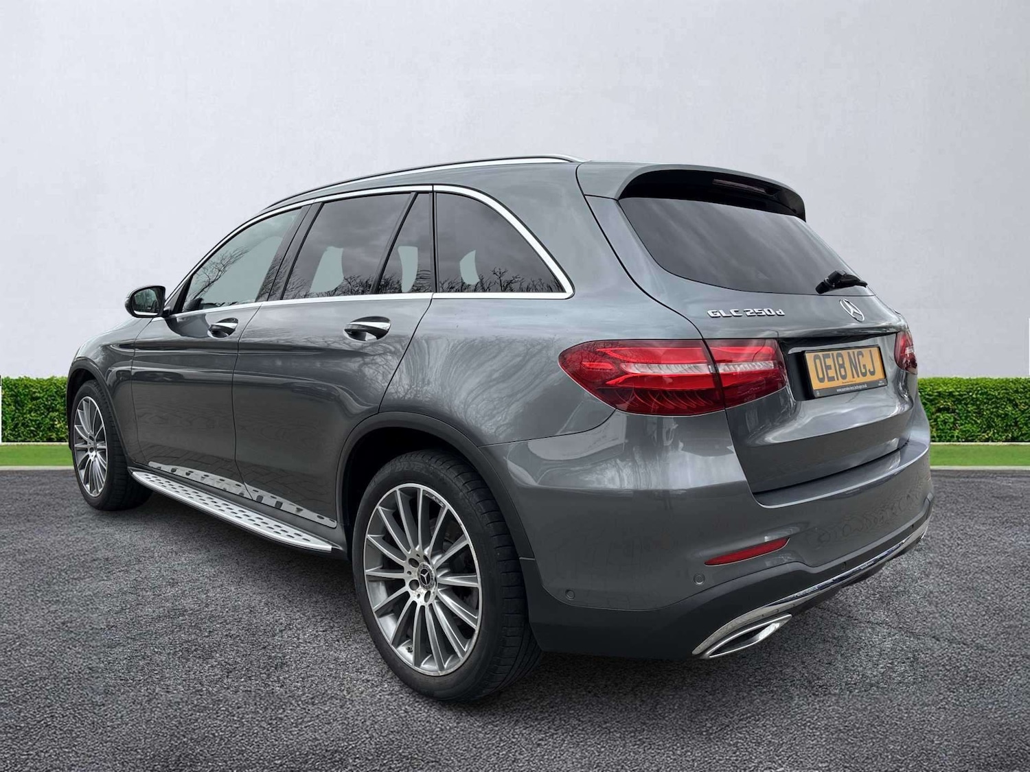 Used Mercedes-Benz GLC 2018 for sale - 78191967: Photo 2