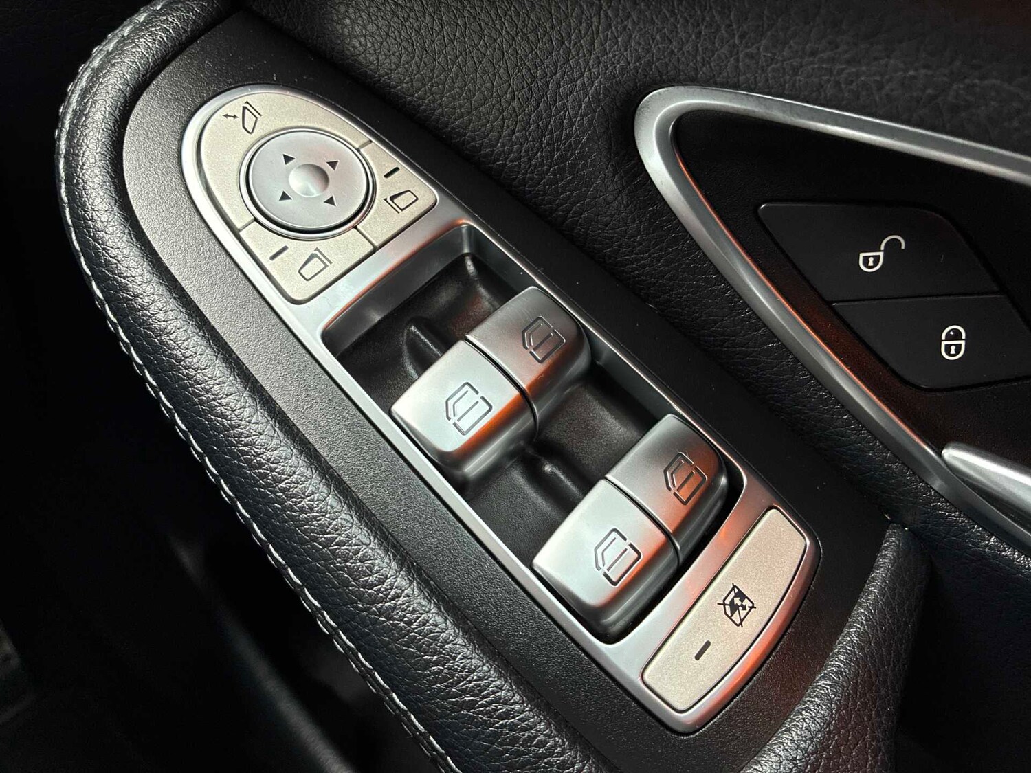 Used Mercedes-Benz GLC 2018 for sale - 78191967: Photo 21