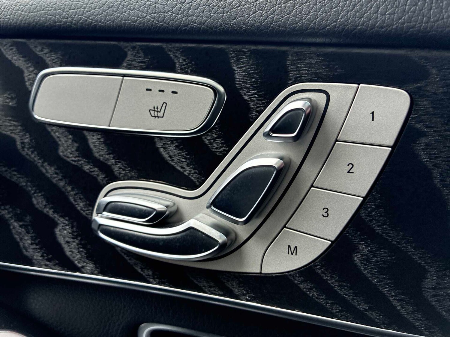 Used Mercedes-Benz GLC 2018 for sale - 78191967: Photo 29