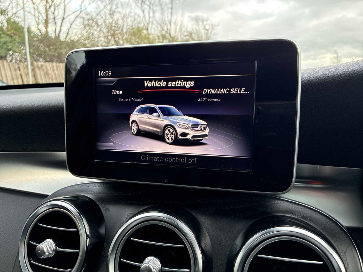 Used Mercedes-Benz GLC 2018 for sale - 78191967: Photo 39