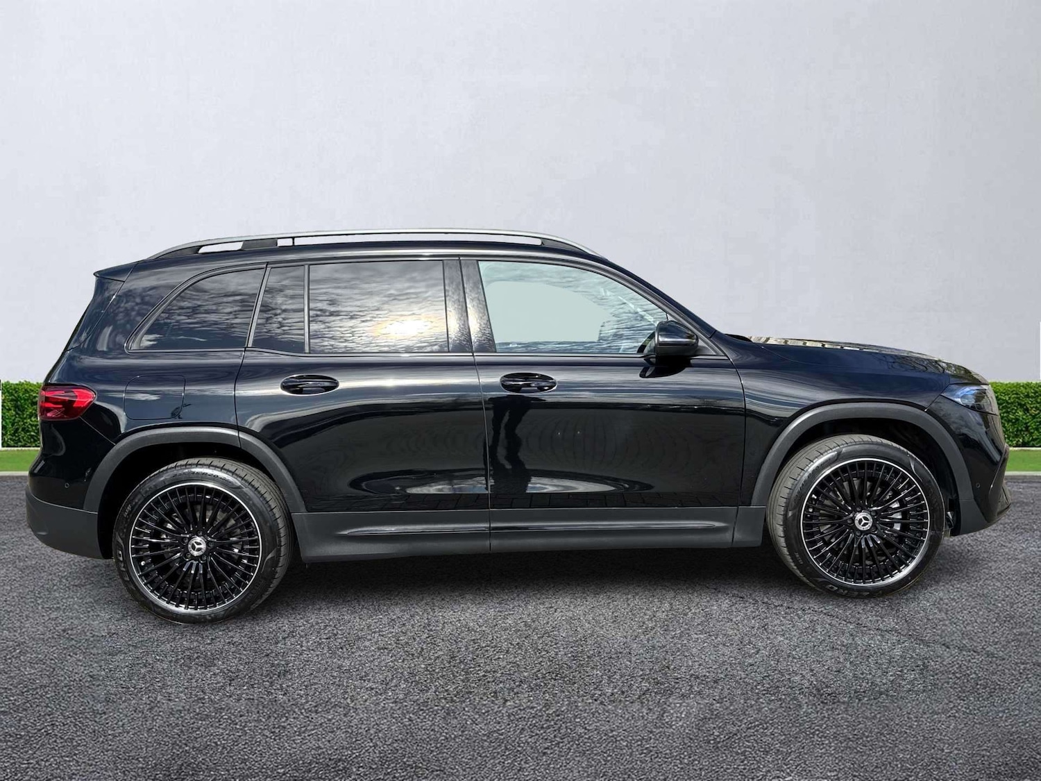 Used Mercedes-Benz EQB 2025 for sale - 78192004: Photo 3