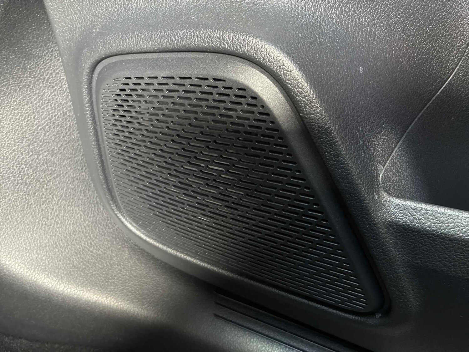 Used Mercedes-Benz EQB 2025 for sale - 78192004: Photo 30