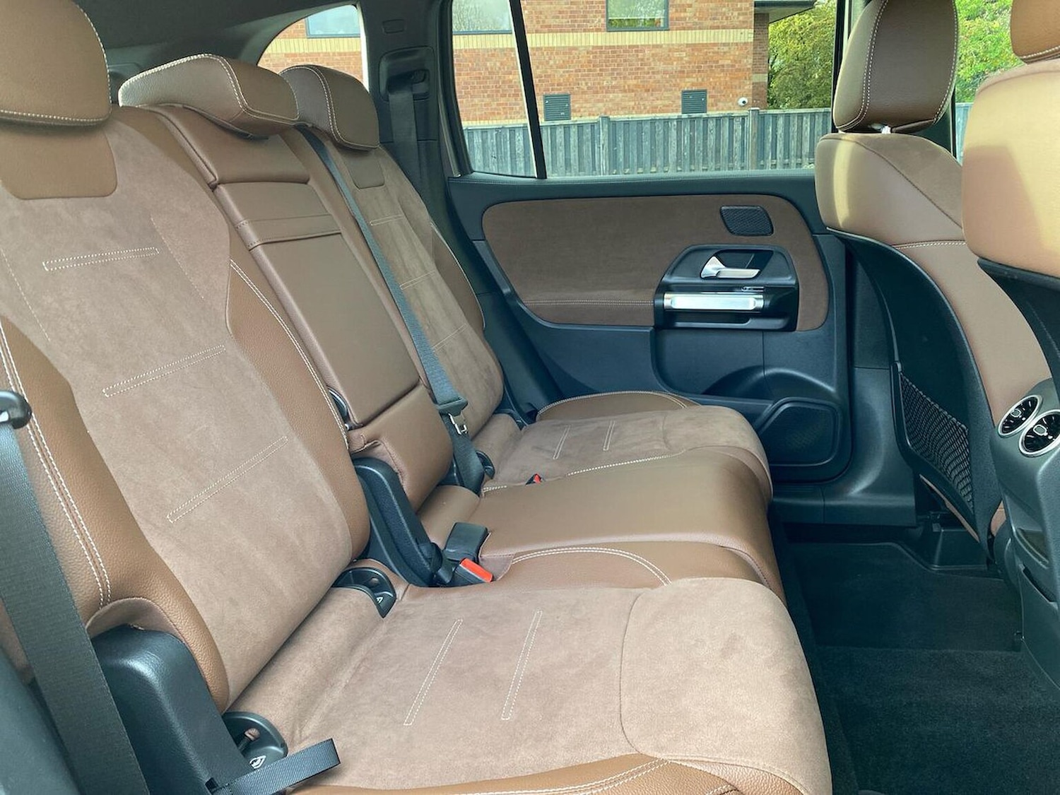 Used Mercedes-Benz GLB 2024 for sale - 76382670: Photo 16