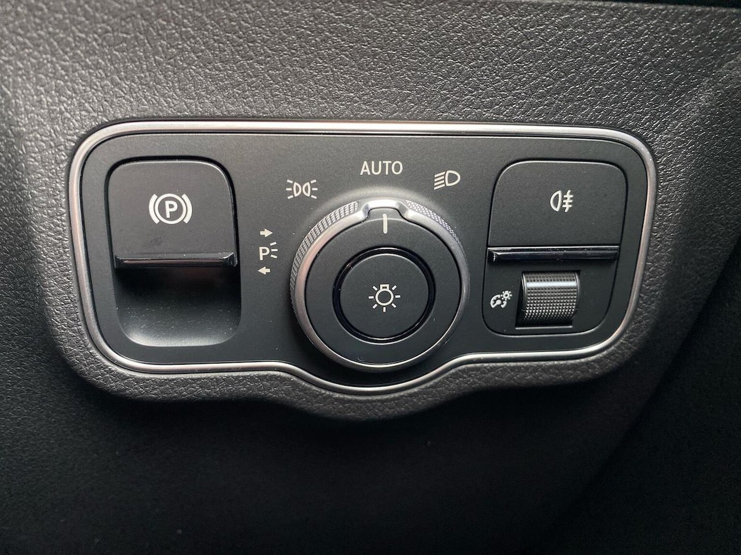 Used Mercedes-Benz GLB 2024 for sale - 76382670: Photo 22