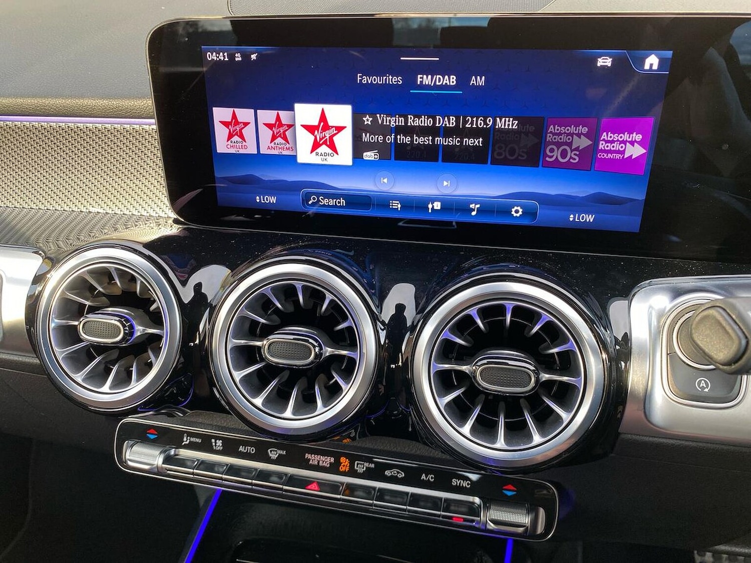 Used Mercedes-Benz GLB 2024 for sale - 76382670: Photo 25