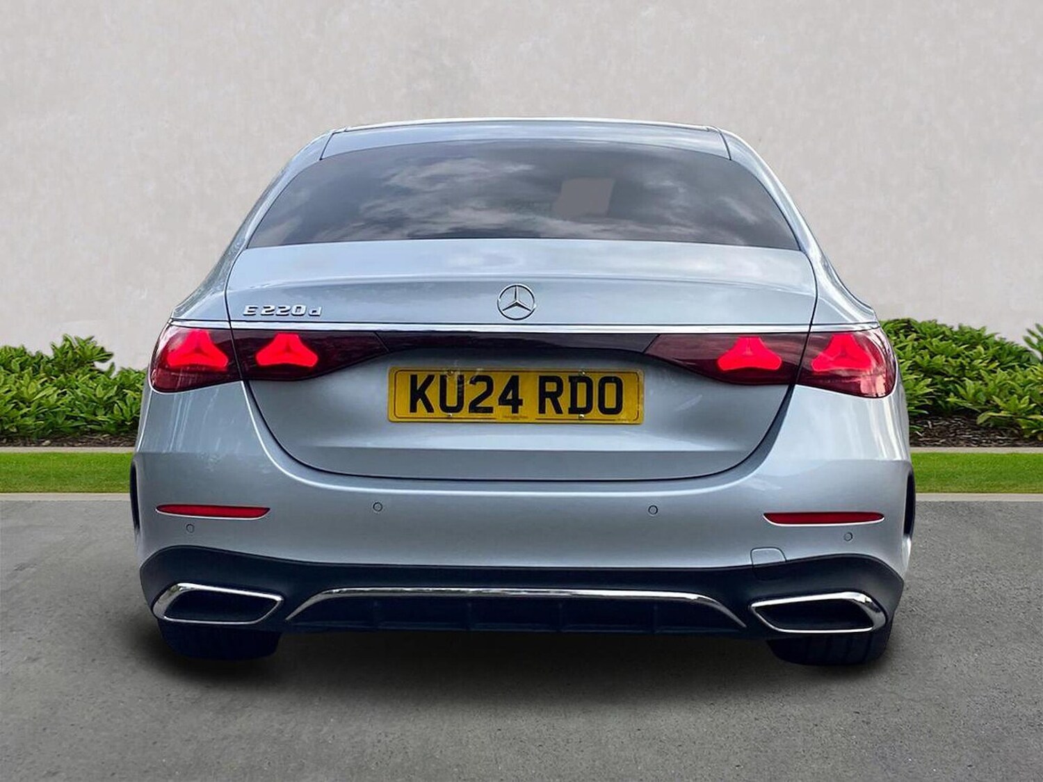 Used Mercedes-Benz E Class 2024 for sale - 76541908: Photo 4