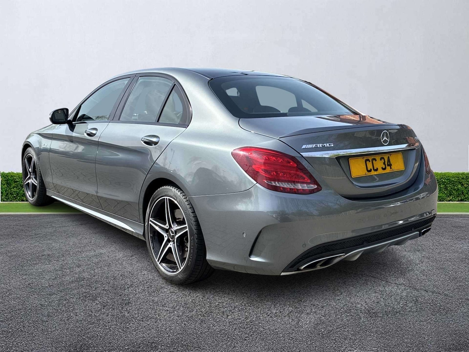 Used Mercedes-Benz C Class 2018 for sale - 78196005: Photo 2