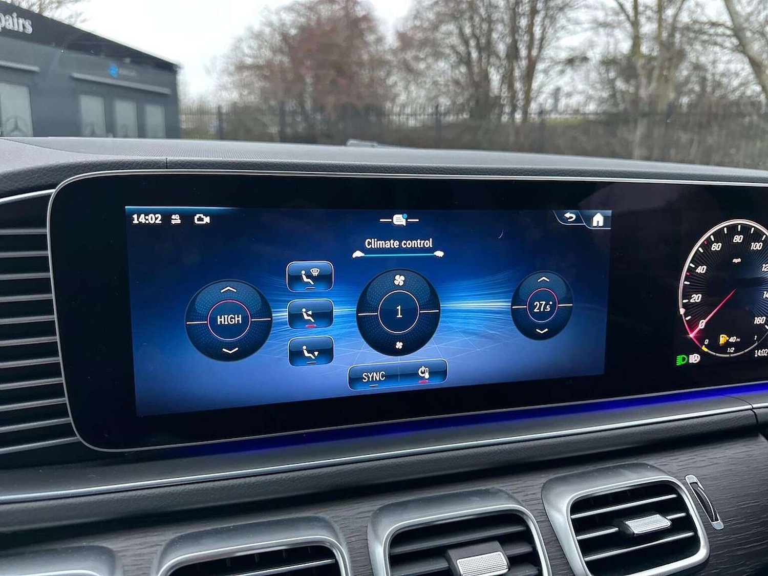 Used Mercedes-Benz GLE 2025 for sale - 78065584: Photo 12