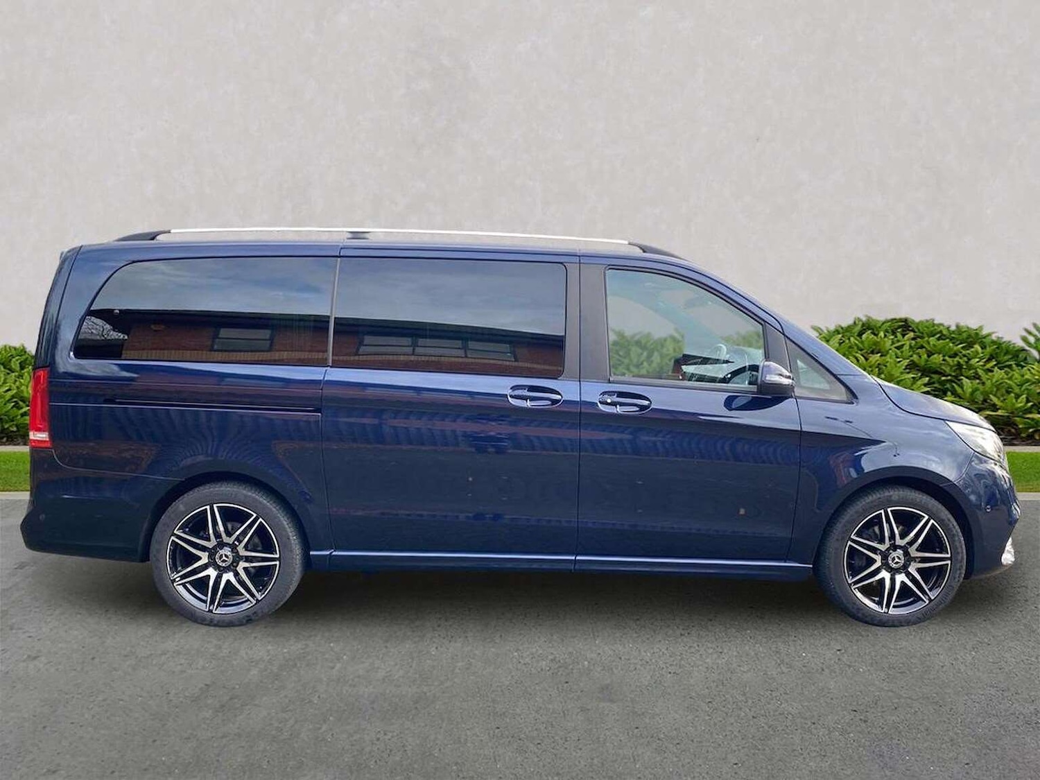 Used Mercedes-Benz V-Class 2022 for sale - 77572922: Photo 3