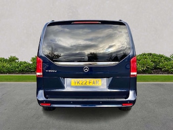 Used Mercedes-Benz V-Class 2022 for sale - 77572922: Photo