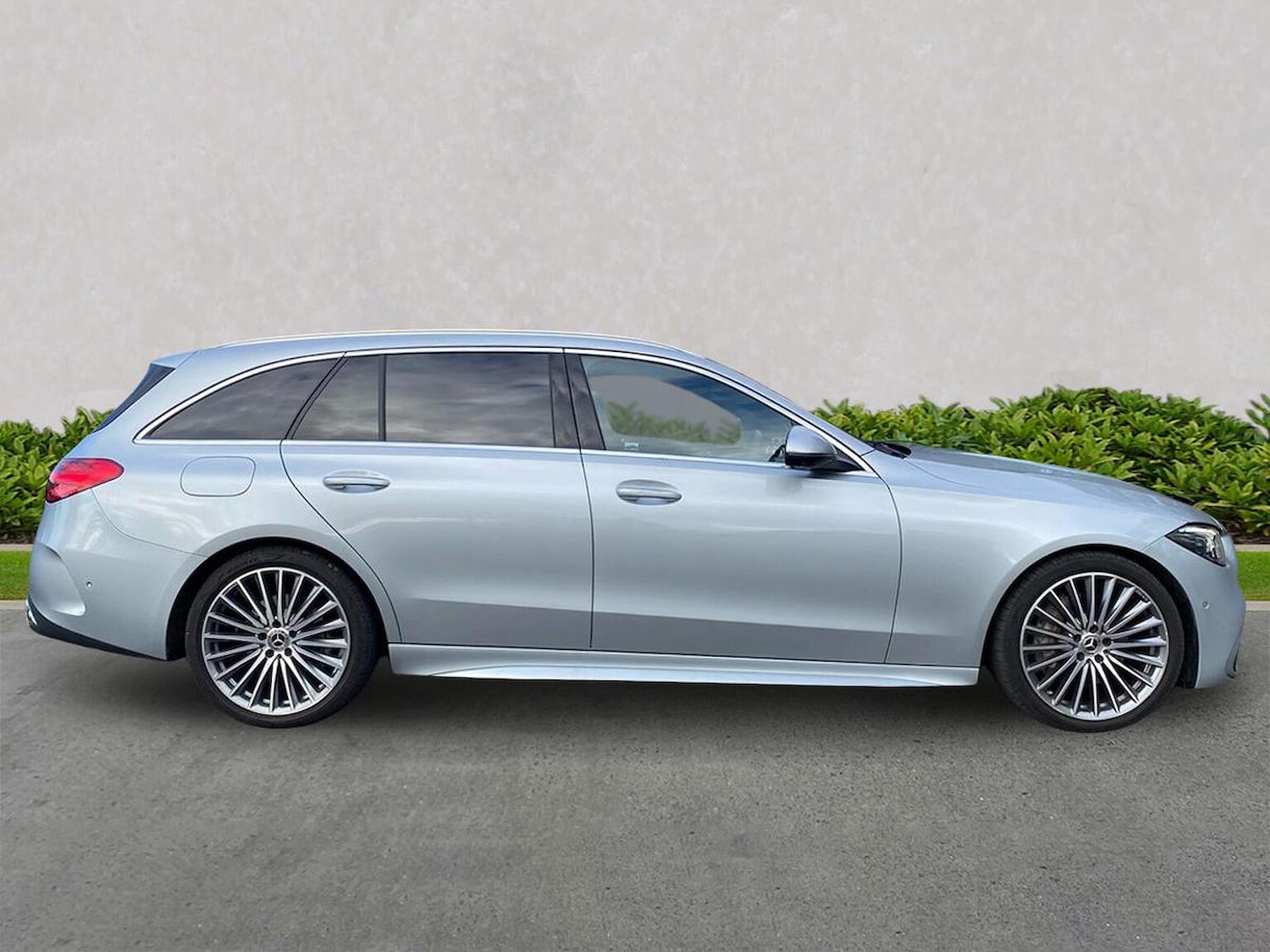 Used Mercedes-Benz C Class 2024 for sale - 76785188: Photo 3