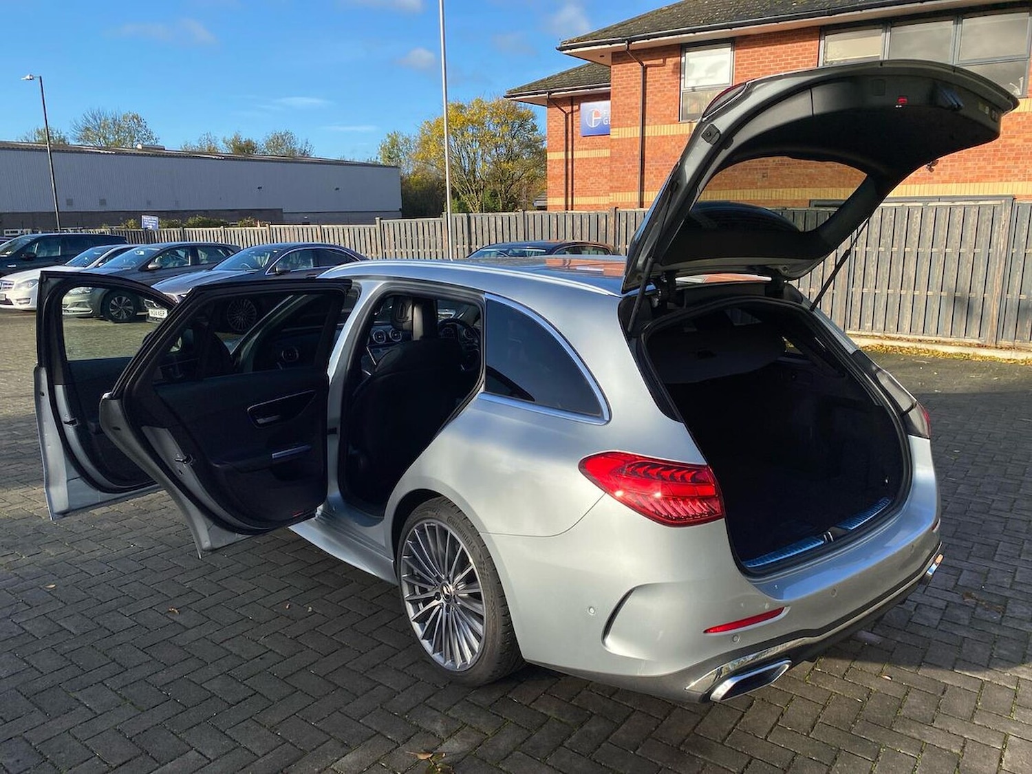 Used Mercedes-Benz C Class 2024 for sale - 76785188: Photo 40