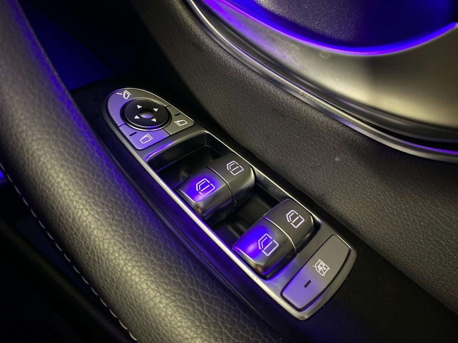 Used Mercedes-Benz E Class 2019 for sale - 77837056: Photo 26