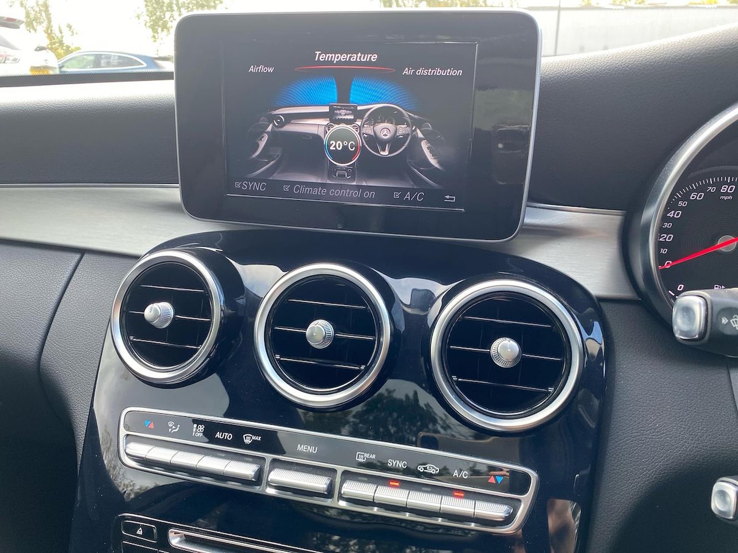 Used Mercedes-Benz C Class 2018 for sale - 76402434: Photo 12