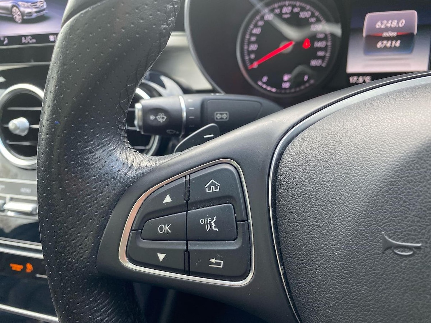 Used Mercedes-Benz C Class 2018 for sale - 76402434: Photo 26