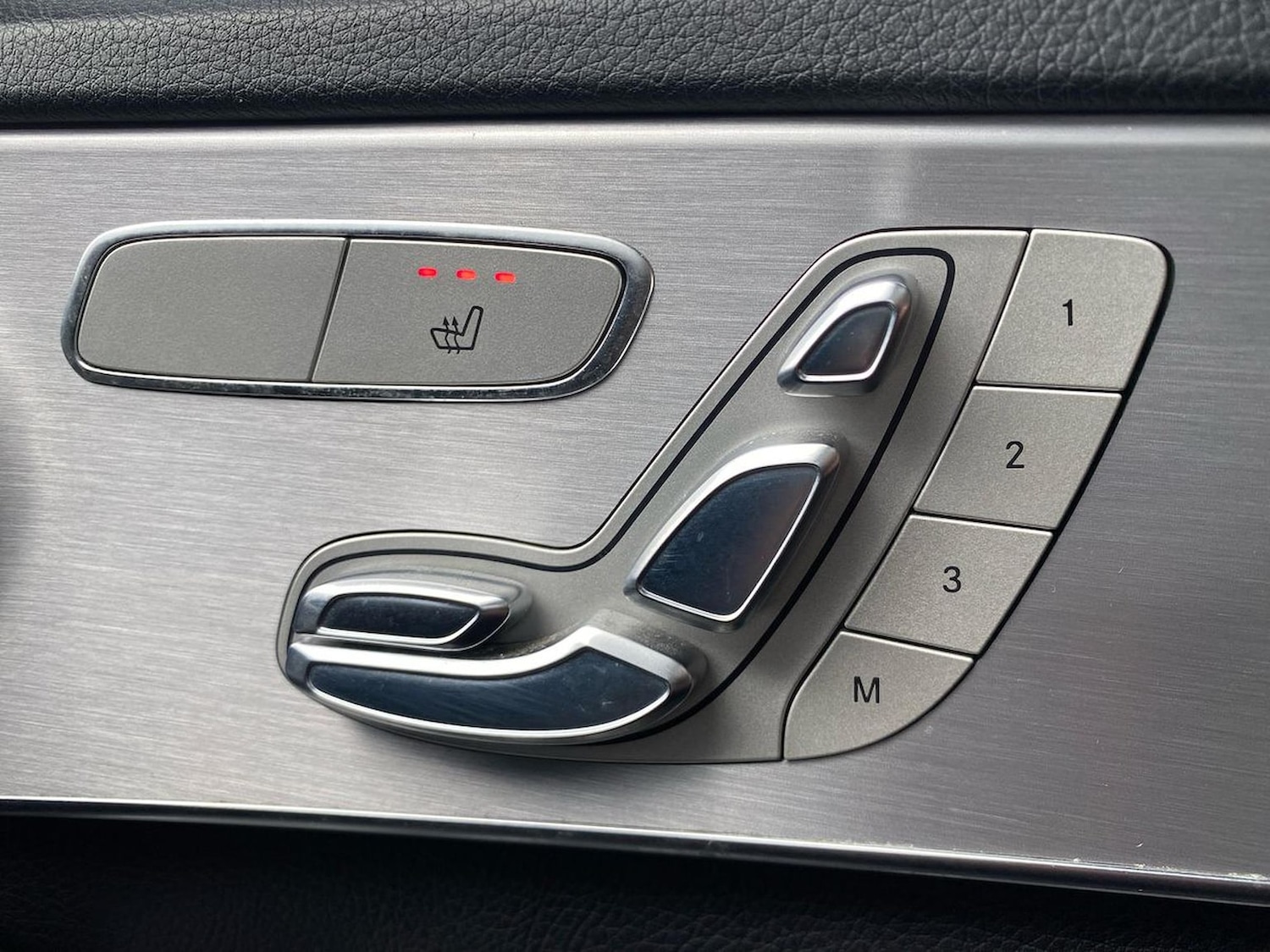 Used Mercedes-Benz C Class 2018 for sale - 76402434: Photo 30