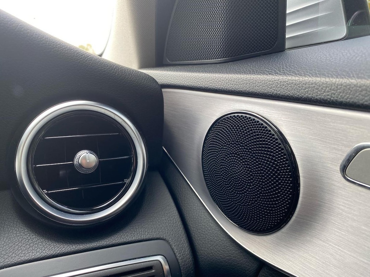 Used Mercedes-Benz C Class 2018 for sale - 76402434: Photo 31