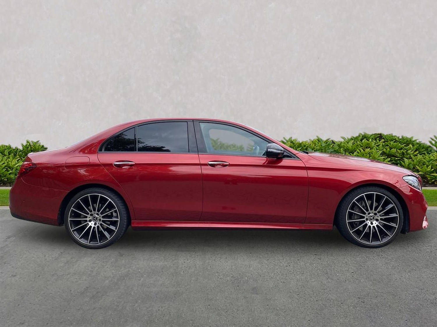 Used Mercedes-Benz E Class 2019 for sale - 76412453: Photo 3