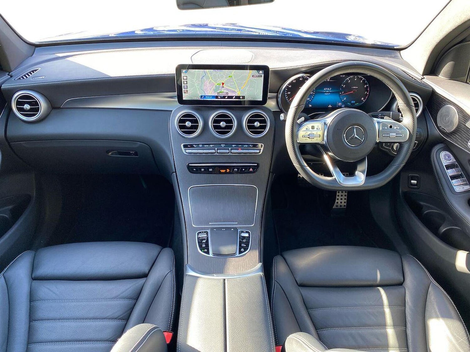 Used Mercedes-Benz GLC 2023 for sale - 76365084: Photo 8