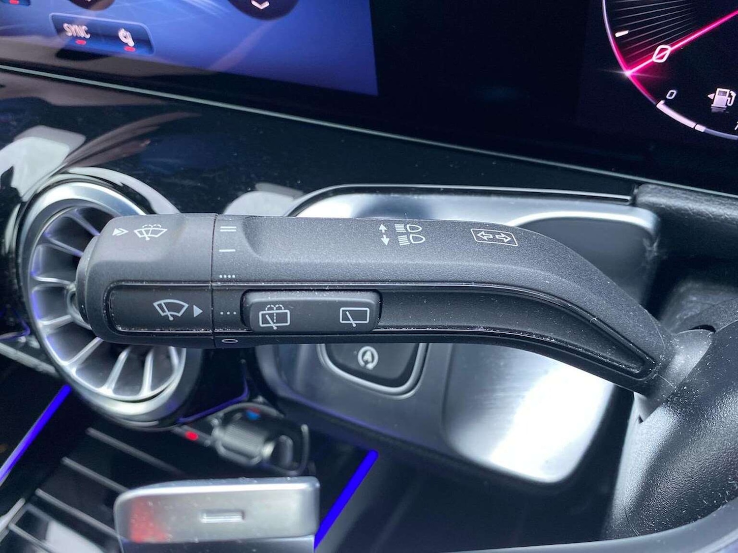 Used Mercedes-Benz GLB 2024 for sale - 77954093: Photo 28