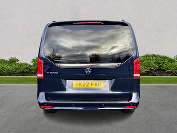 Used Mercedes-Benz V-Class 2022 for sale - 76628015: Photo