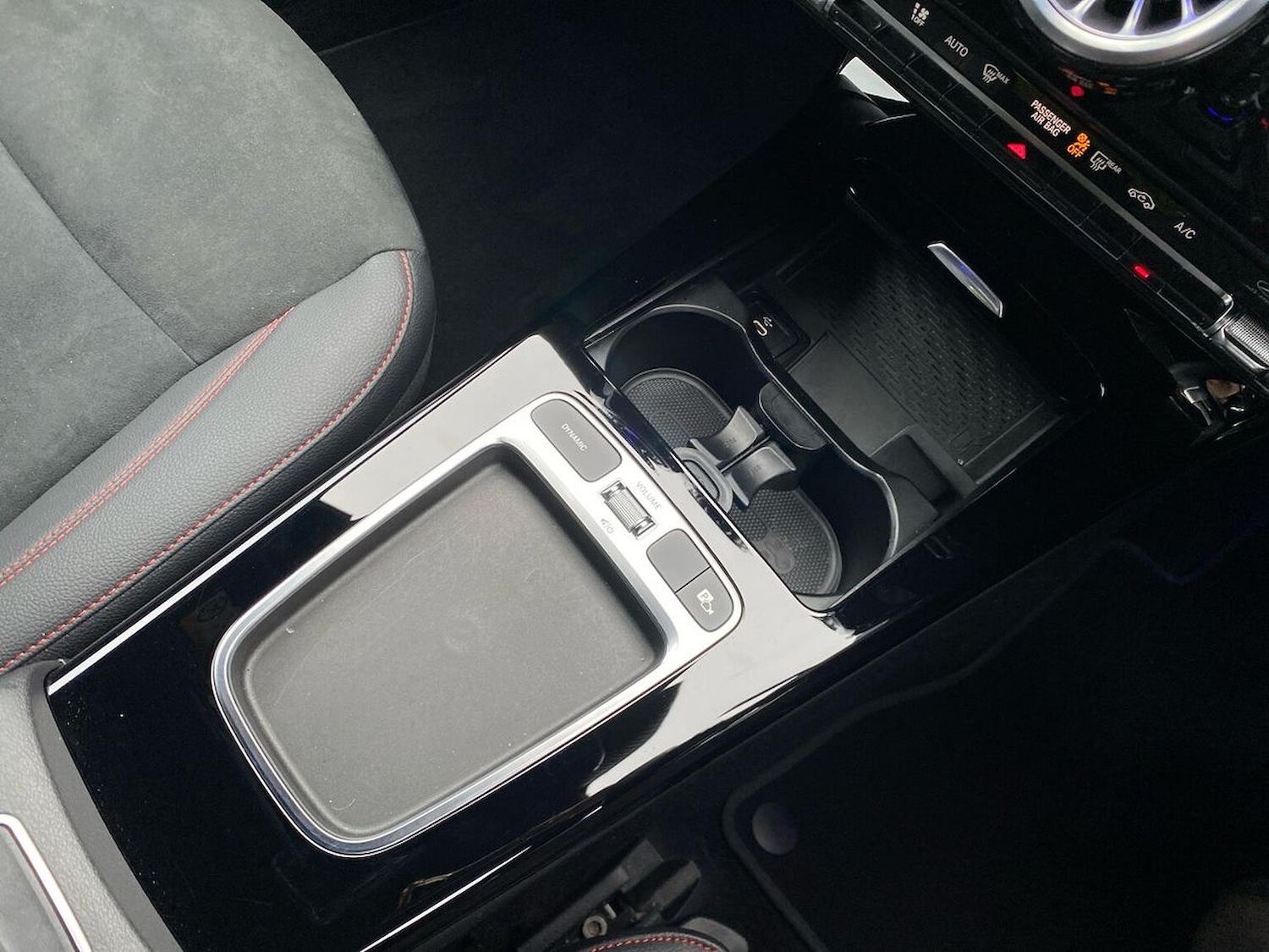 Used Mercedes-Benz CLA 2024 for sale - 76157137: Photo 32