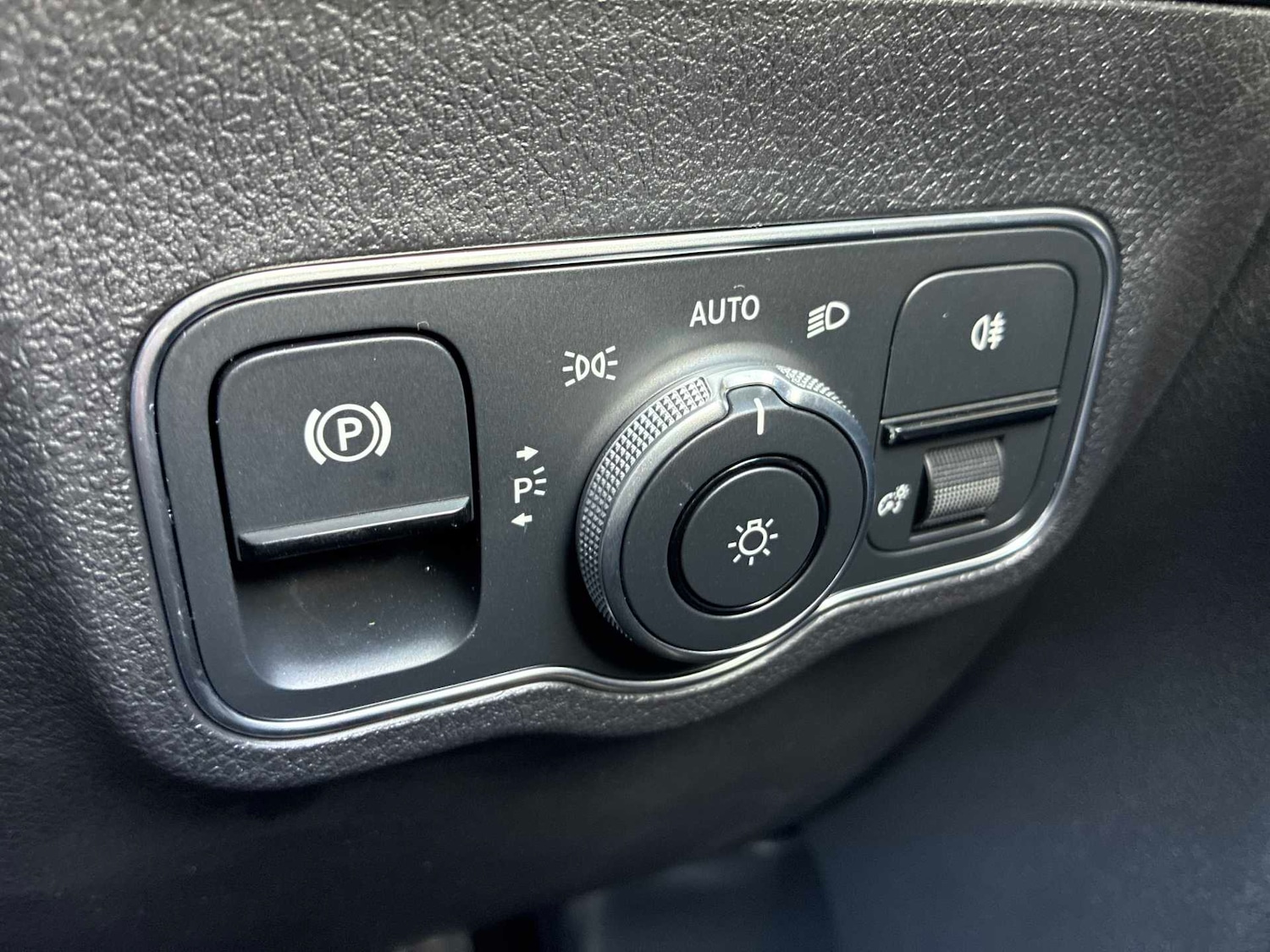 Used Mercedes-Benz GLB 2025 for sale - 78191580: Photo 43