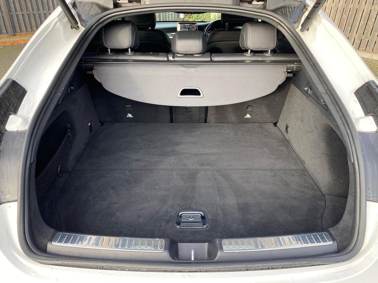 Used Mercedes-Benz GLC 2018 for sale - 76982878: Photo 17