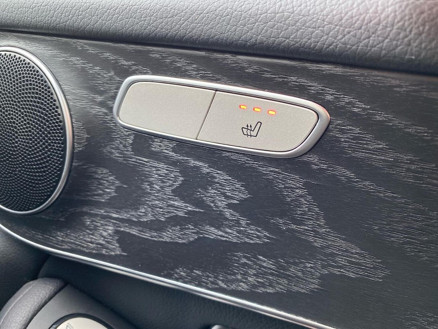 Used Mercedes-Benz GLC 2018 for sale - 76982878: Photo 30