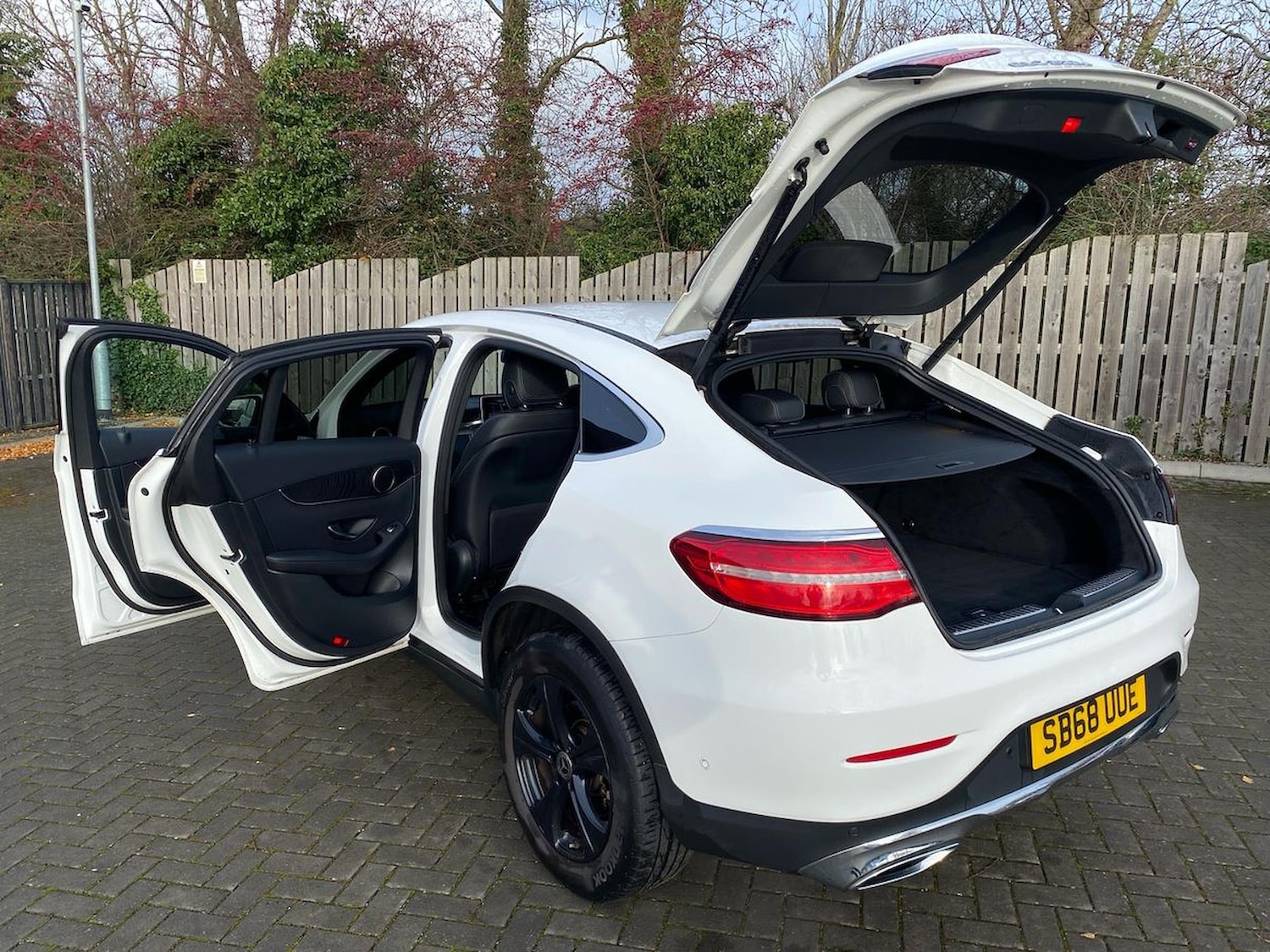 Used Mercedes-Benz GLC 2018 for sale - 76982878: Photo 40