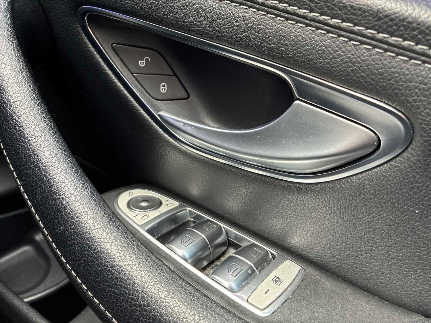 Used Mercedes-Benz E Class 2018 for sale - 78196006: Photo 35