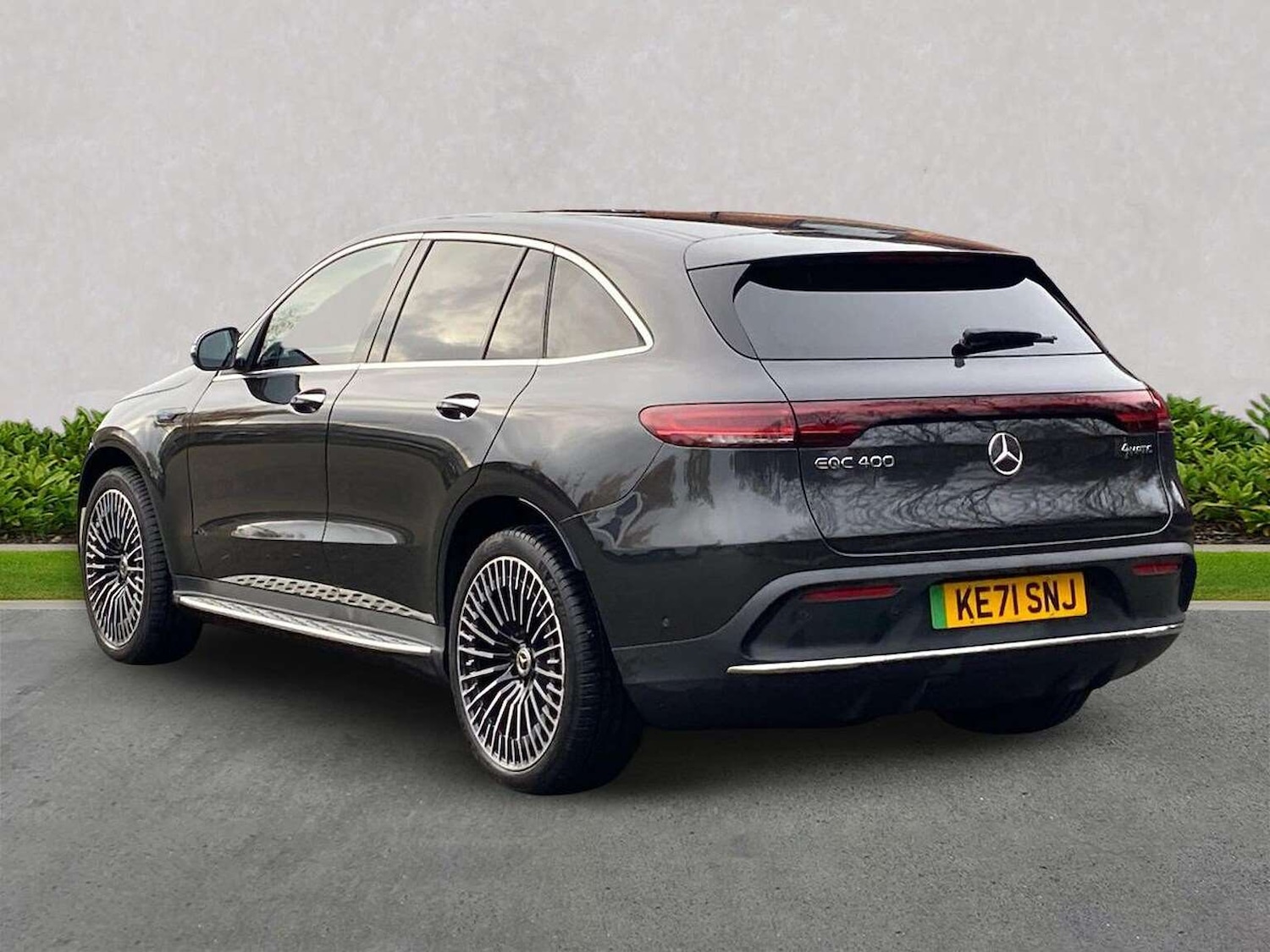 Used Mercedes-Benz EQC 2021 for sale - 77572933: Photo 2