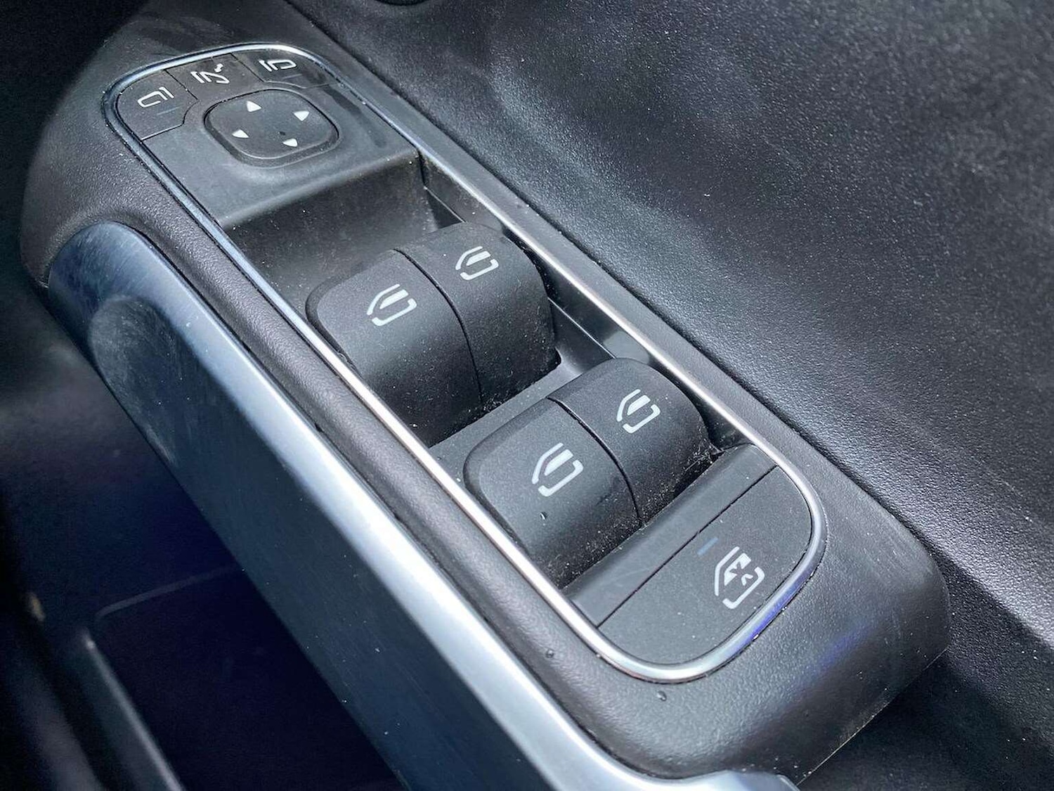 Used Mercedes-Benz GLB 2024 for sale - 77688025: Photo 21