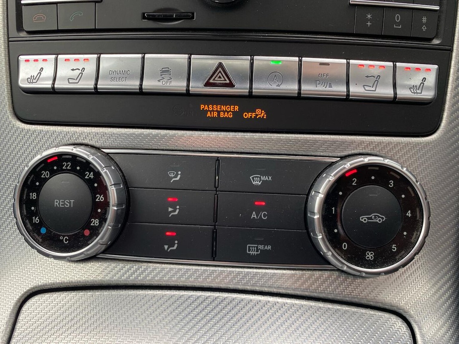 Used Mercedes-Benz SLC 2016 for sale - 76670827: Photo 12