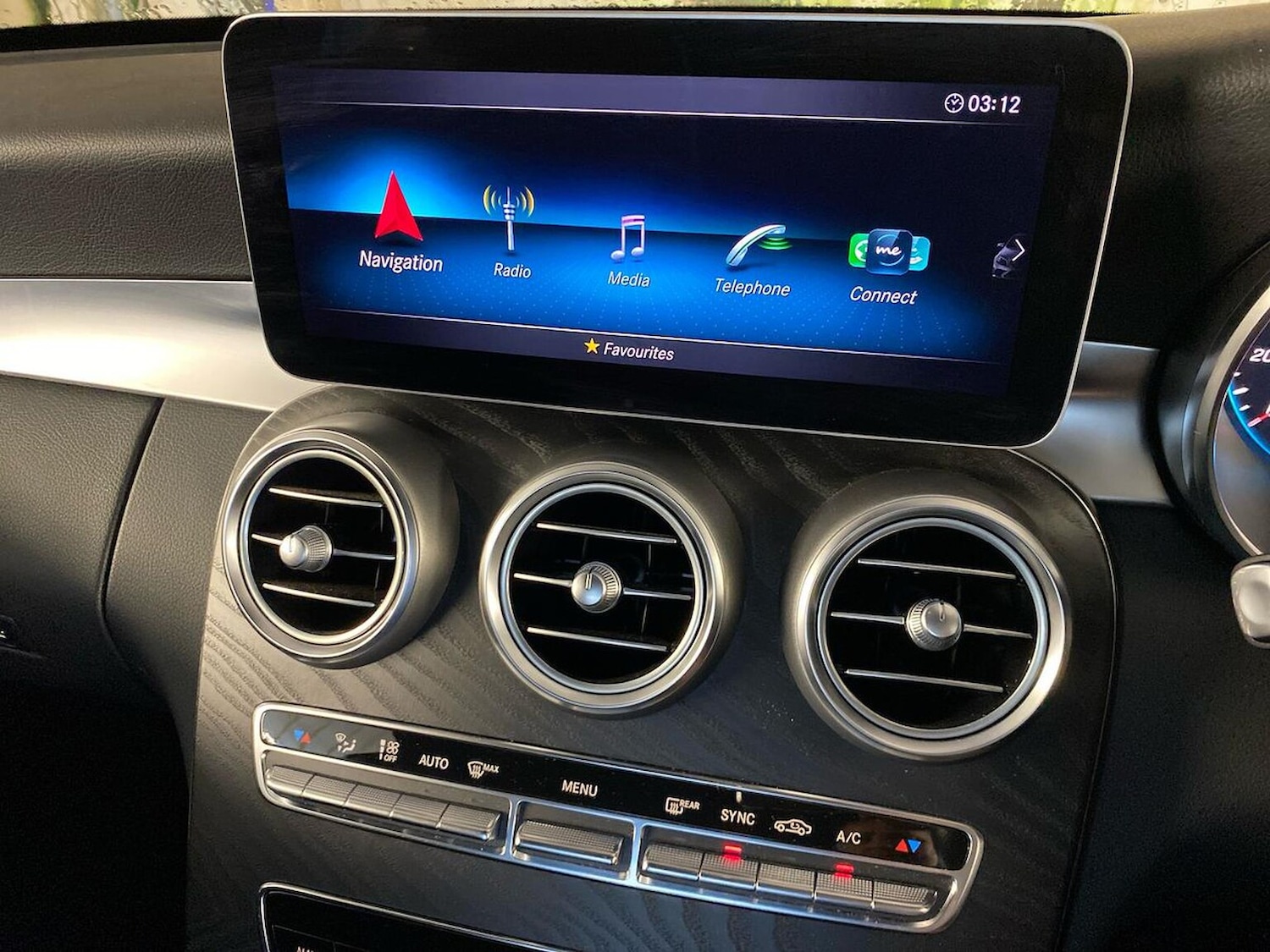 Used Mercedes-Benz C Class 2020 for sale - 76449588: Photo 11