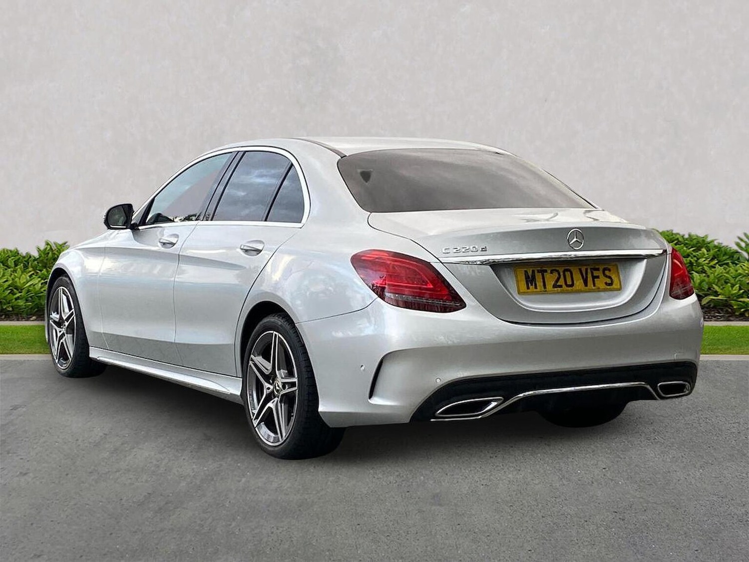 Used Mercedes-Benz C Class 2020 for sale - 76449588: Photo 2