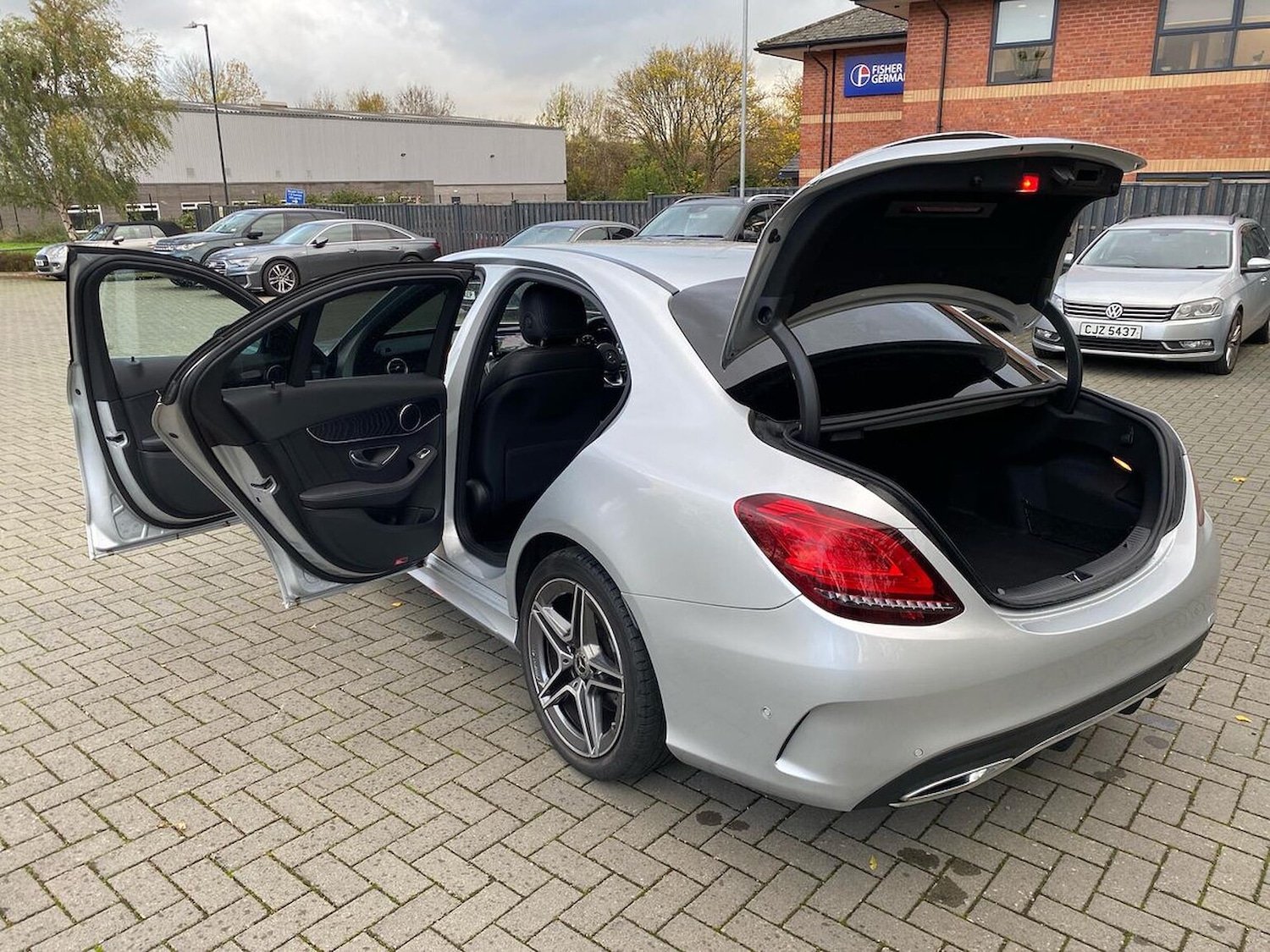 Used Mercedes-Benz C Class 2020 for sale - 76449588: Photo 40