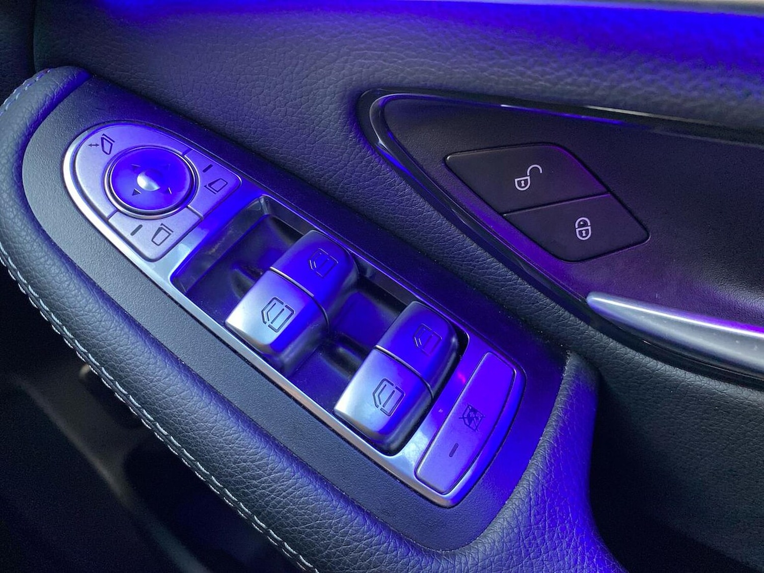 Used Mercedes-Benz GLC 2021 for sale - 76706454: Photo 21