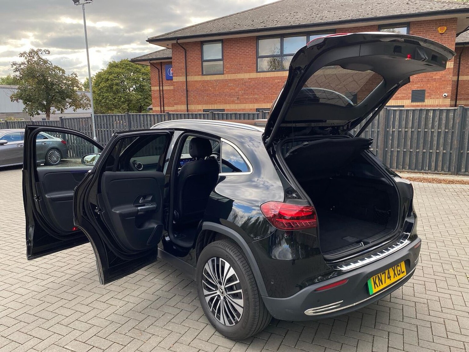 Used Mercedes-Benz EQA 2024 for sale - 76329969: Photo 40