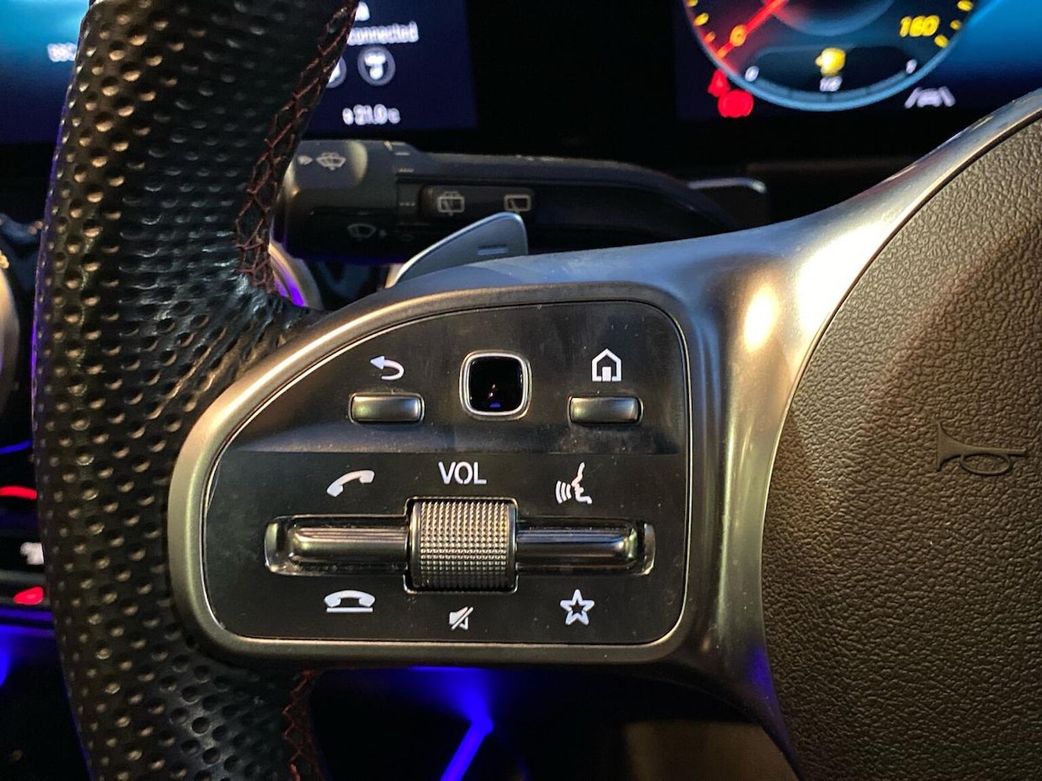 Used Mercedes-Benz GLB 2023 for sale - 77023451: Photo 28