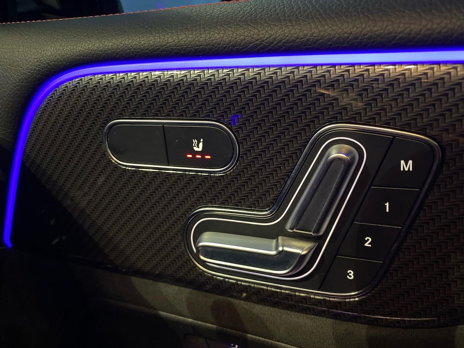 Used Mercedes-Benz GLB 2023 for sale - 77023451: Photo 32