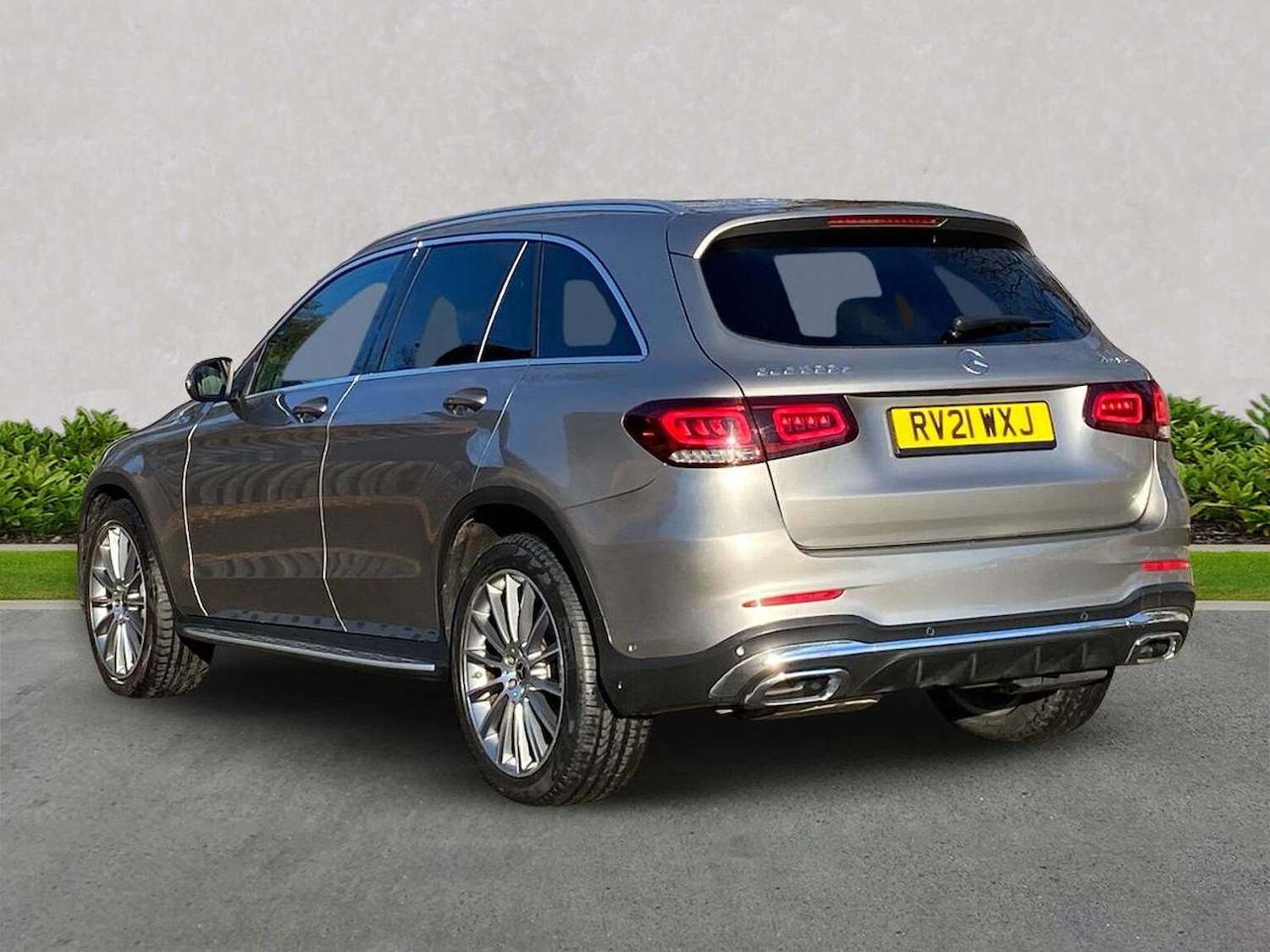 Used Mercedes-Benz GLC 2021 for sale - 77578772: Photo 2