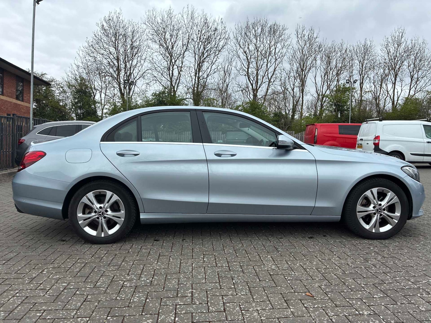 Used Mercedes-Benz C Class 2017 for sale - 78191315: Photo 3