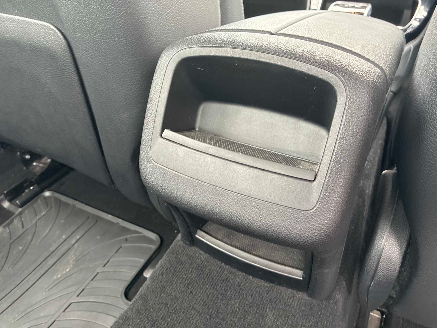 Used Mercedes-Benz C Class 2017 for sale - 78191315: Photo 46