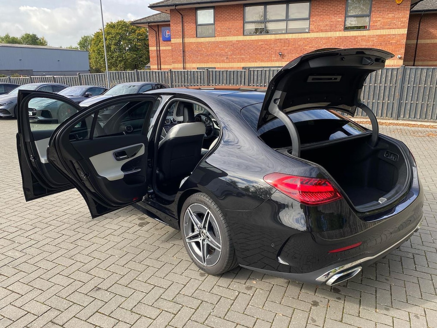 Used Mercedes-Benz C Class 2024 for sale - 76387158: Photo 40