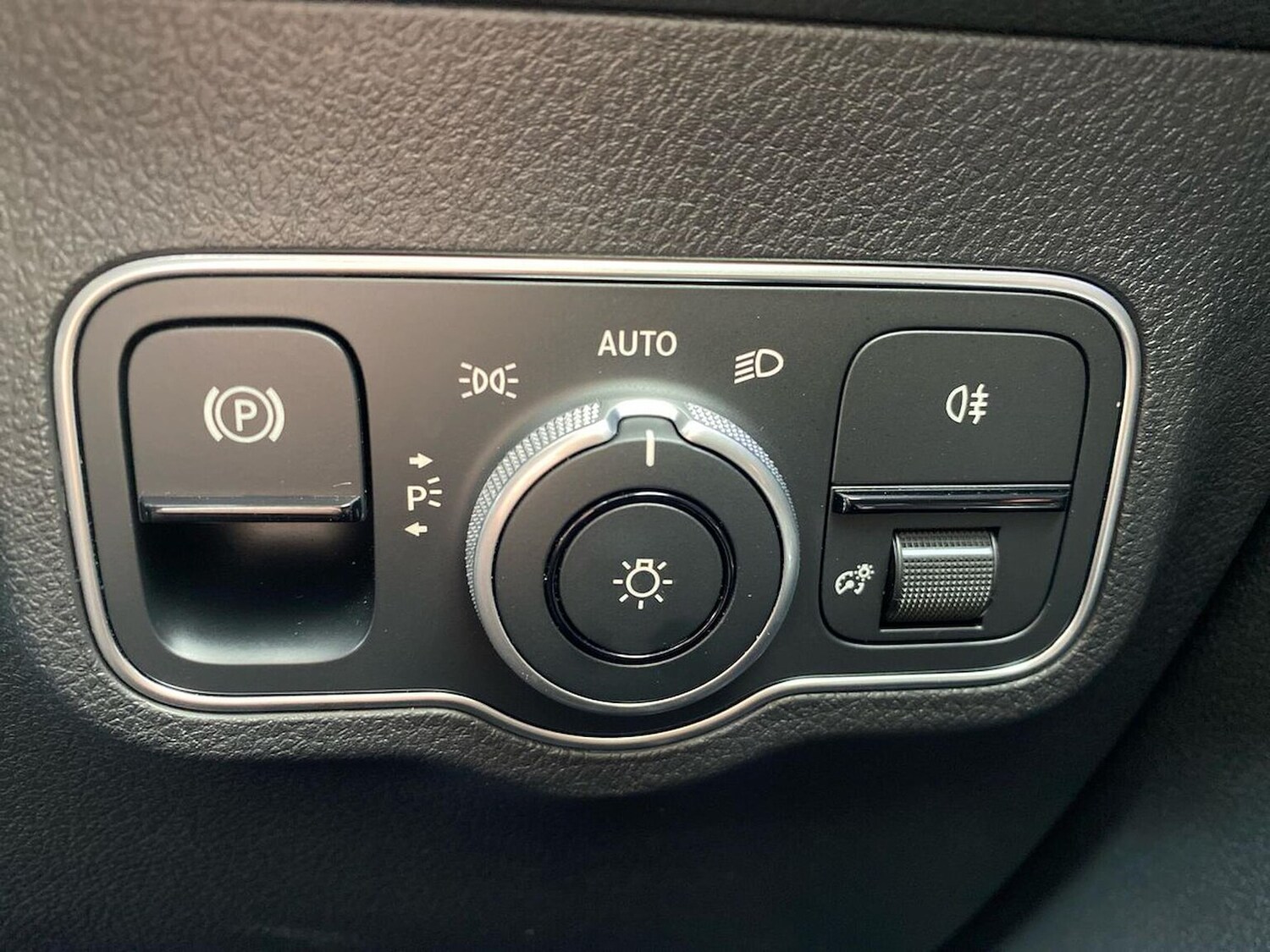 Used Mercedes-Benz GLB 2024 for sale - 76382671: Photo 22