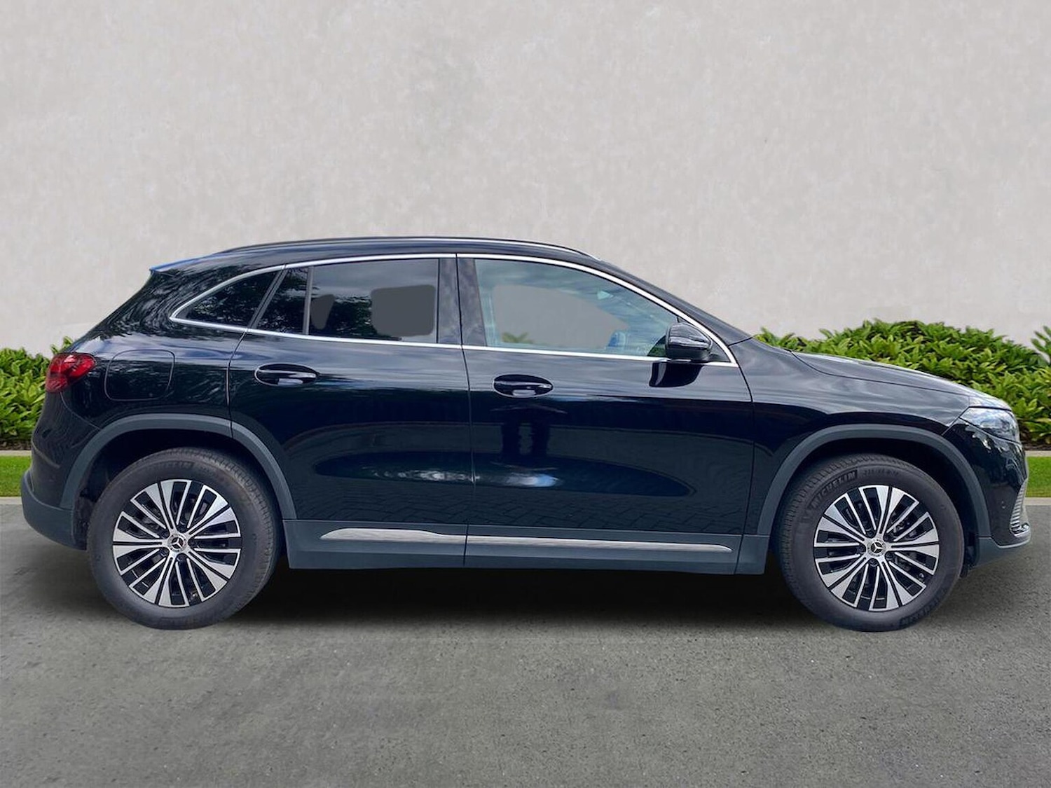 Used Mercedes-Benz EQA 2024 for sale - 76706448: Photo 3