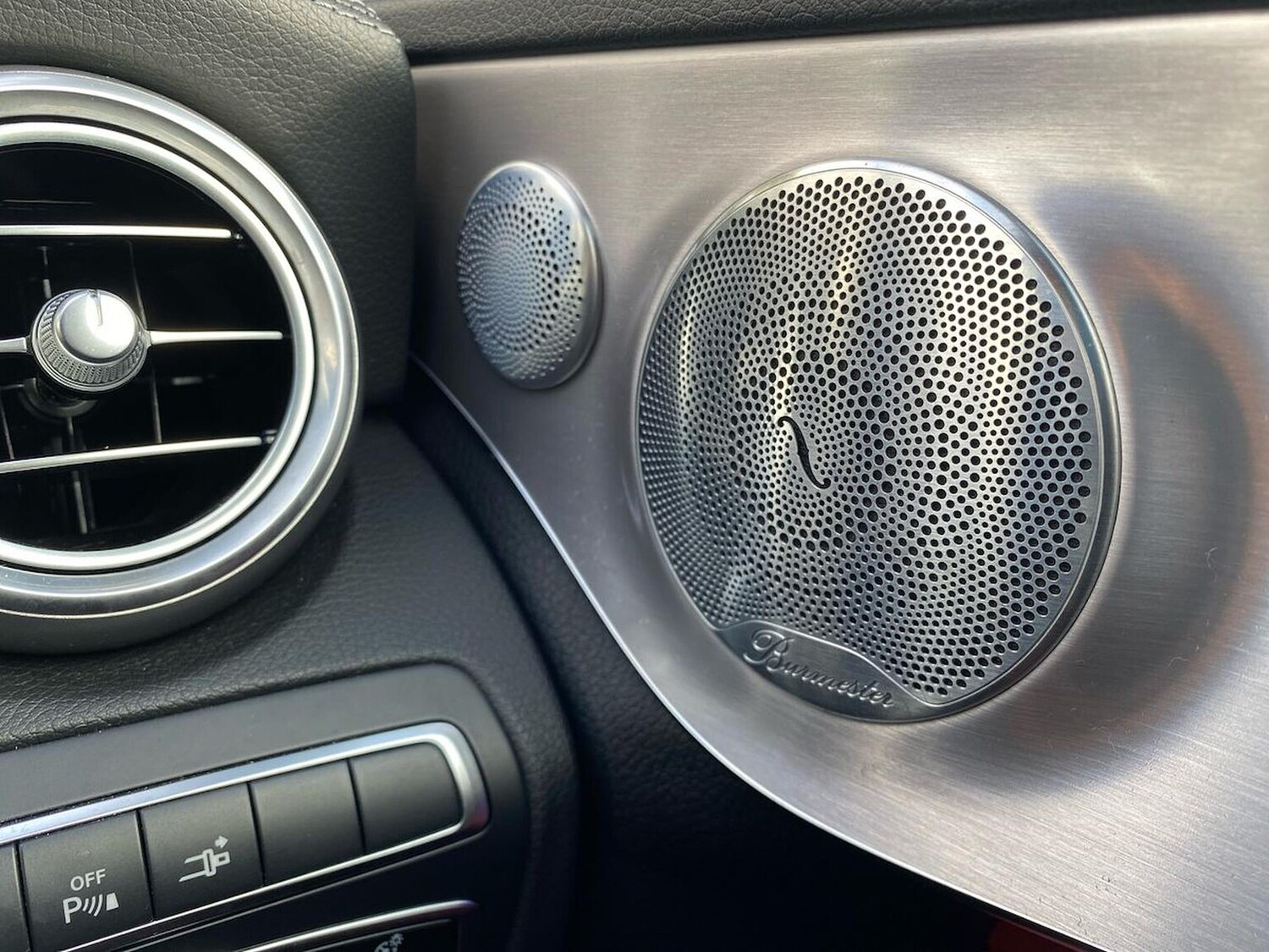 Used Mercedes-Benz C Class 2020 for sale - 76352539: Photo 31