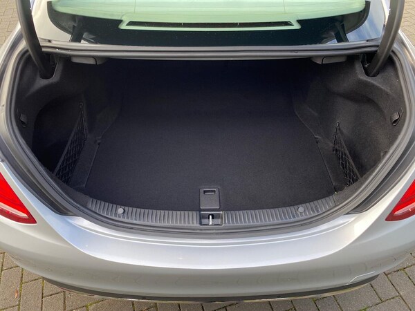 Used Mercedes-Benz C Class 2018 for sale - 76324656: Photo 17